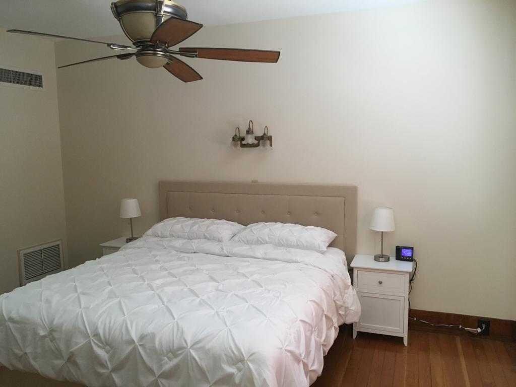 Hotel Burgess Reedley エクステリア 写真
